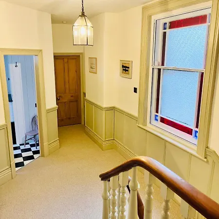 House * Sleeps 11 * Five Star * Сasa de vacaciones Harrogate