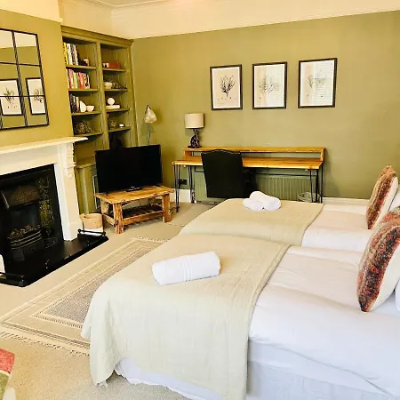 House * Sleeps 11 * Five Star * Harrogate